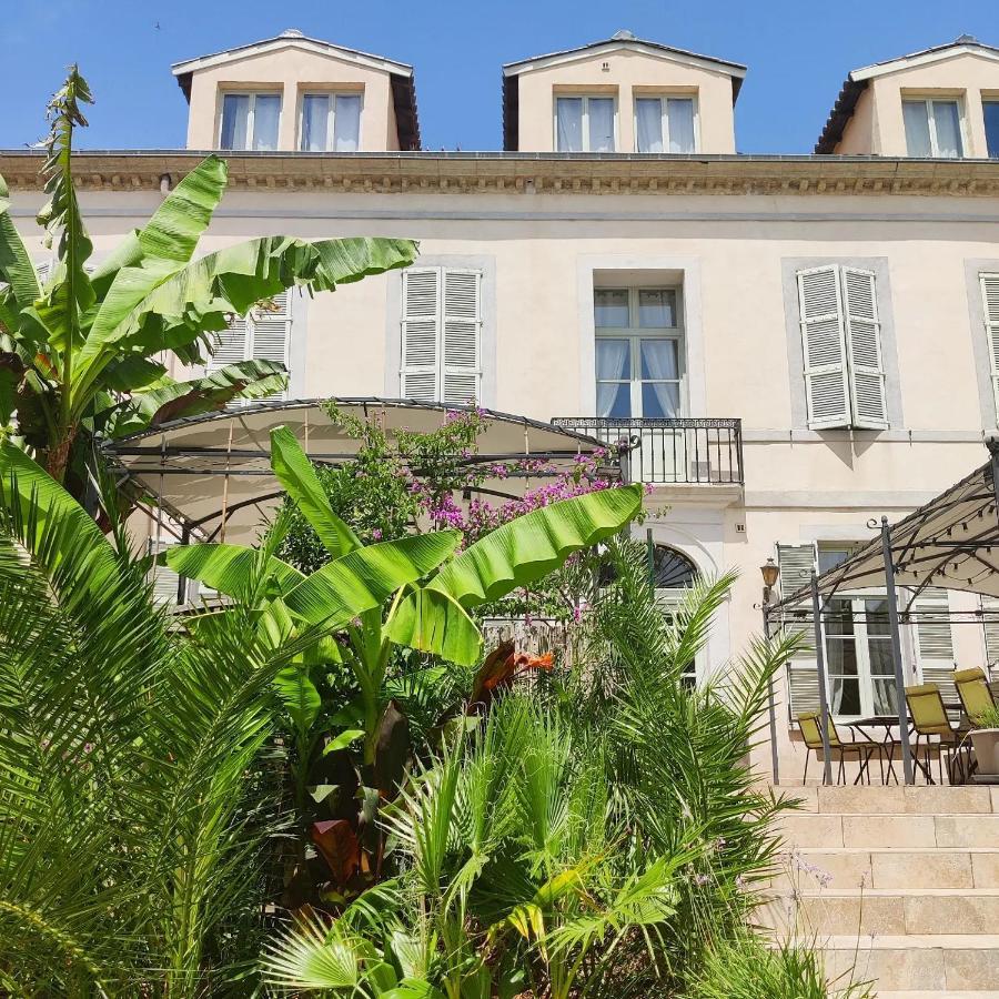 Chambres D'Hotes - Bed And Breakfast Les Palmiers Meze Bagian luar foto